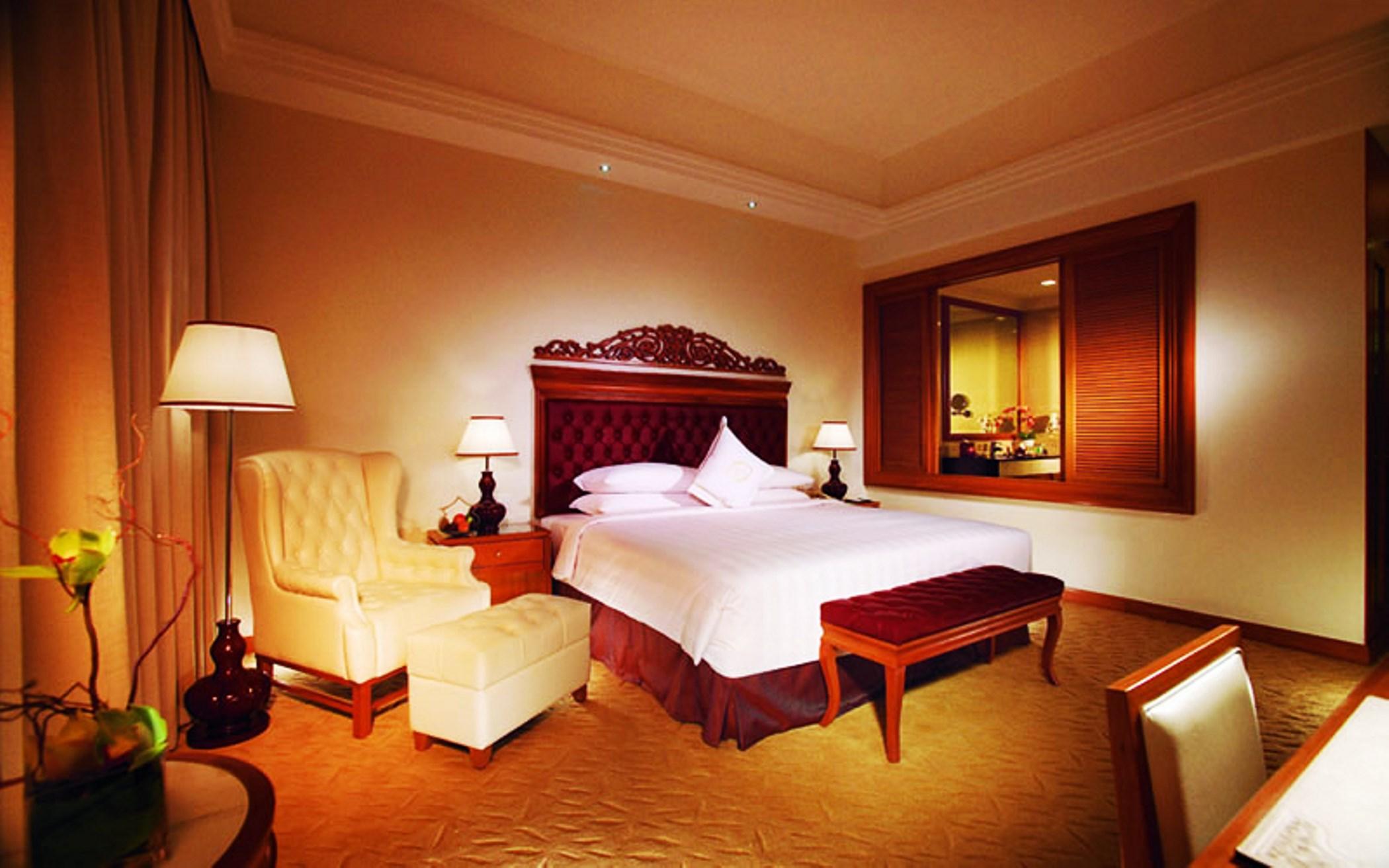 Hotel Royale Chulan Kuala Lumpur Zewnętrze zdjęcie A room at the hotel