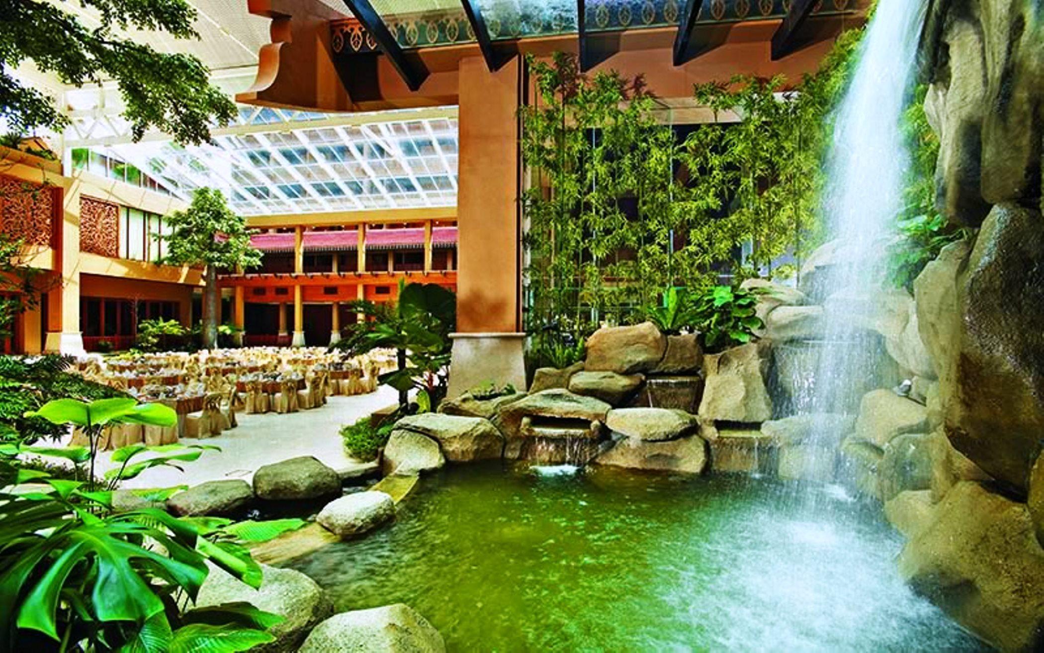 Hotel Royale Chulan Kuala Lumpur Zewnętrze zdjęcie The Falls