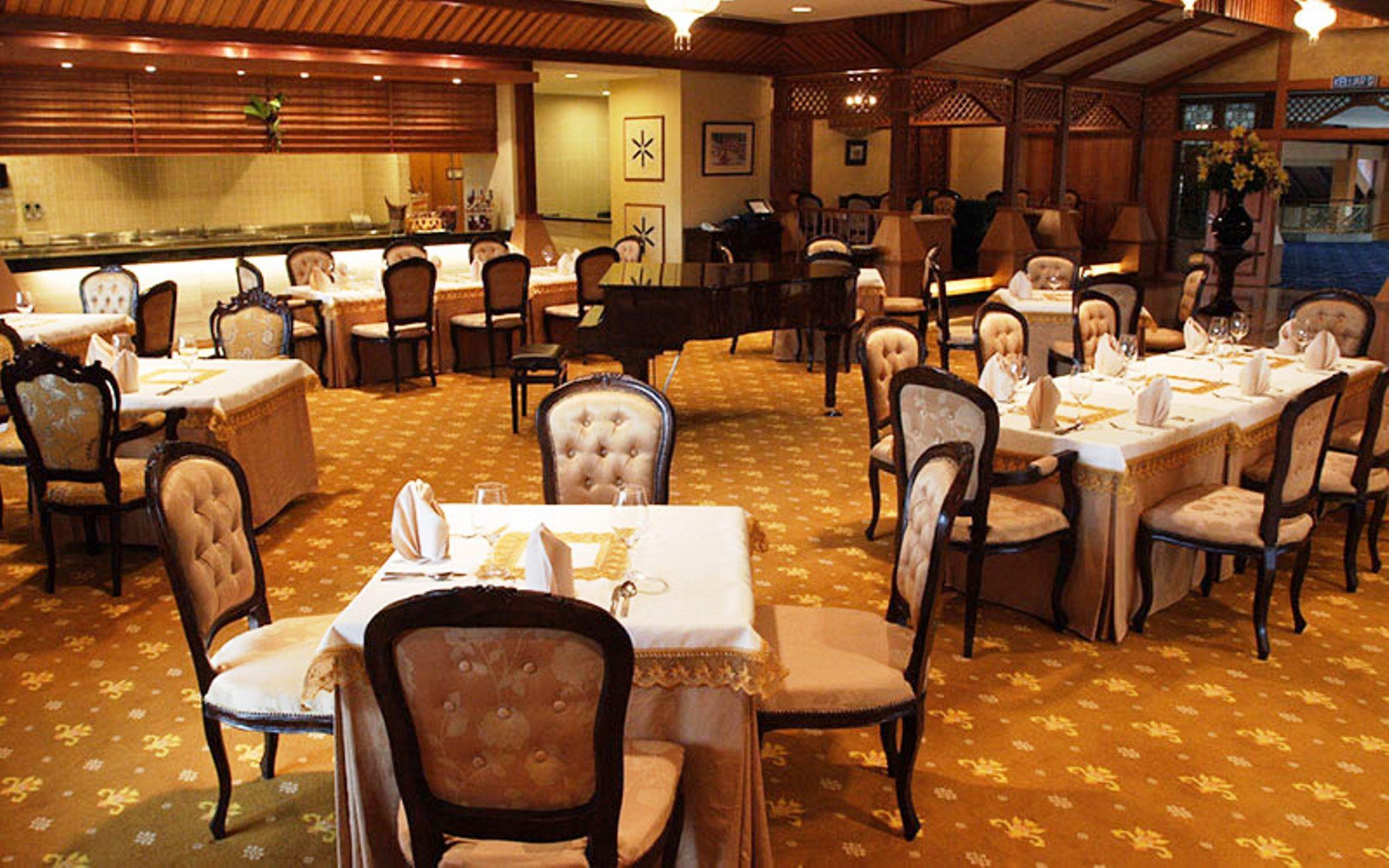Hotel Royale Chulan Kuala Lumpur Zewnętrze zdjęcie The restaurant