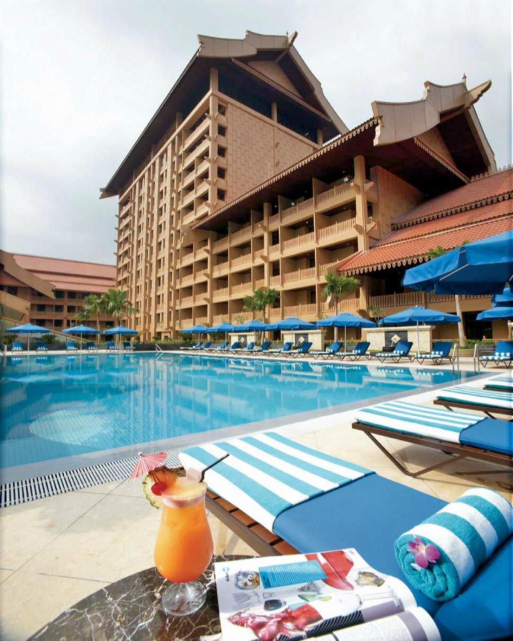 Hotel Royale Chulan Kuala Lumpur Zewnętrze zdjęcie The Royal