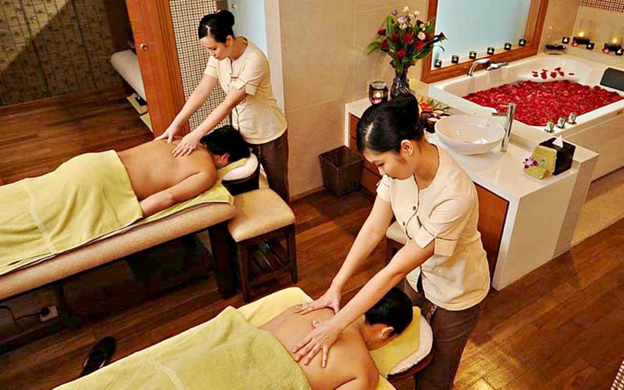 Hotel Royale Chulan Kuala Lumpur Zewnętrze zdjęcie Thai massage